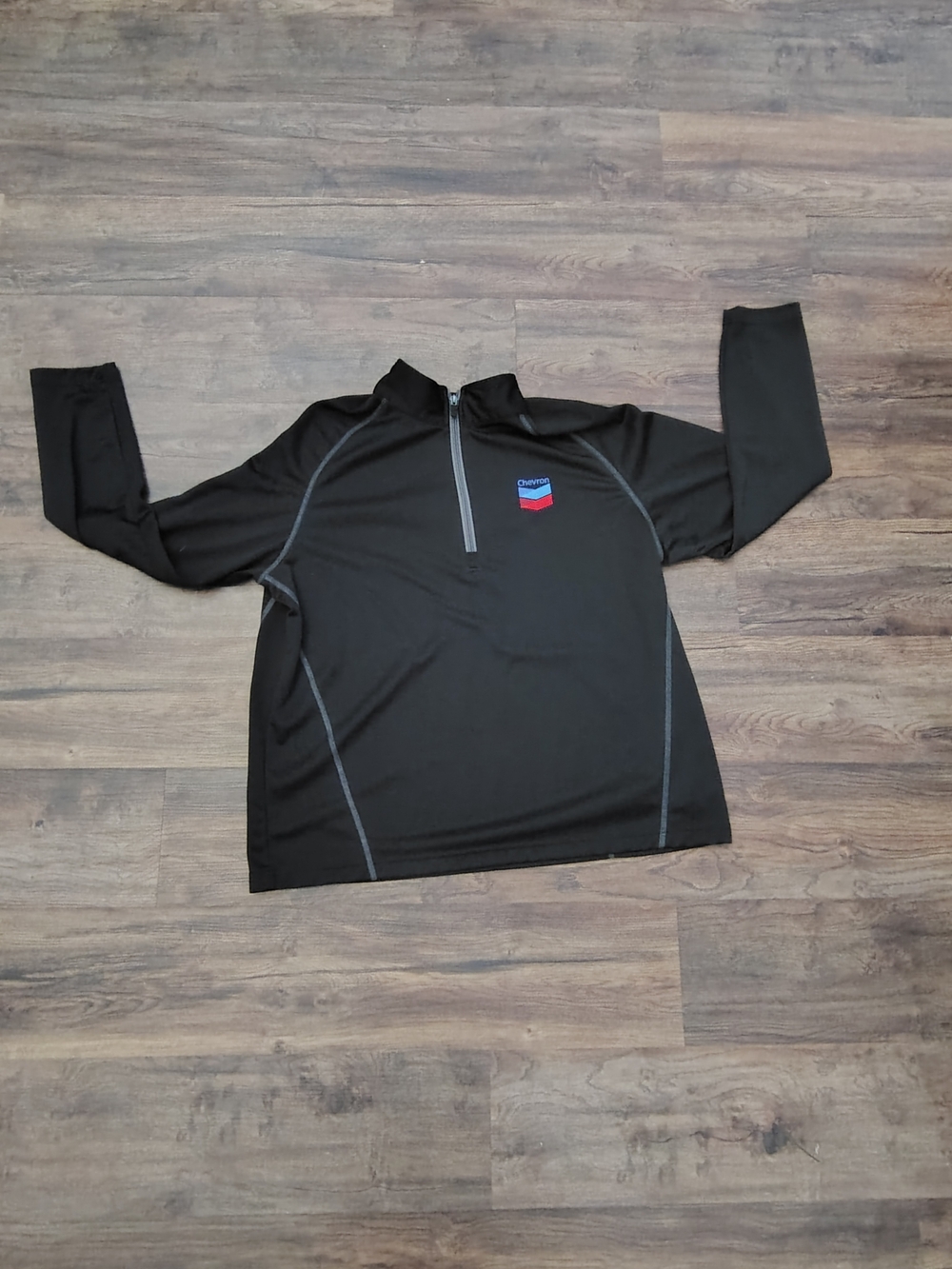 LG Black Long-Sleeve Men’s Quarter-Zip Swim Rash Guard with Chevron Logo